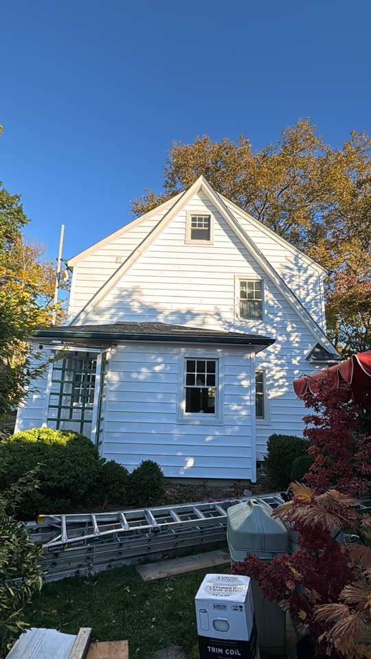 Siding Installation & Repair